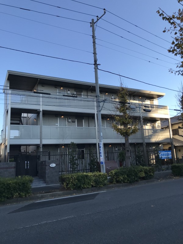 建物外観　”築浅”　セキスイハイム施工・管理
