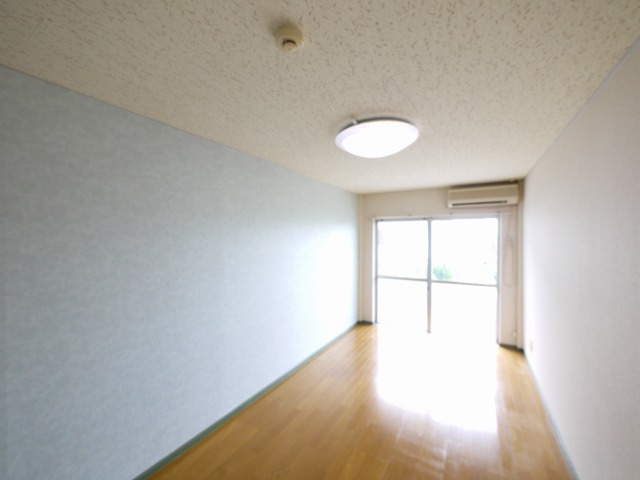 その他部屋・スペース　ゆったりした洋室です