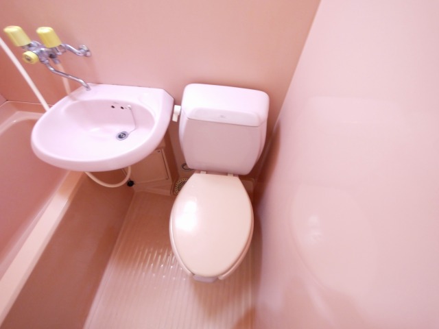 トイレ　シンプルで使いやすいトイレです