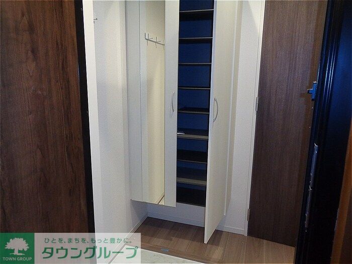 玄関　お問合せはタウンハウジングまで！※現地待合わせ相談可能