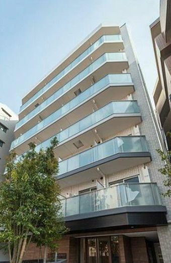 建物外観　ネット無料。ネット無料なら月々実質4000円程度のコストがか