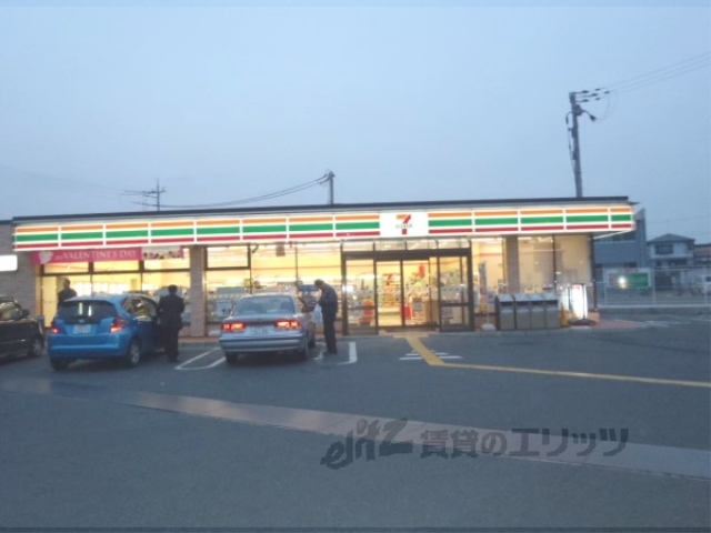 コンビニ　セブンイレブン大津阪本店（コンビニ）まで1390m