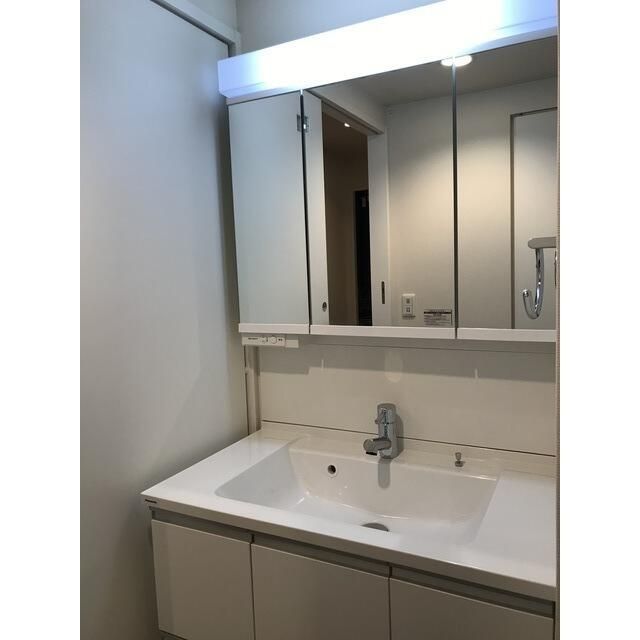 洗面設備　別タイプ部屋　参考写真です