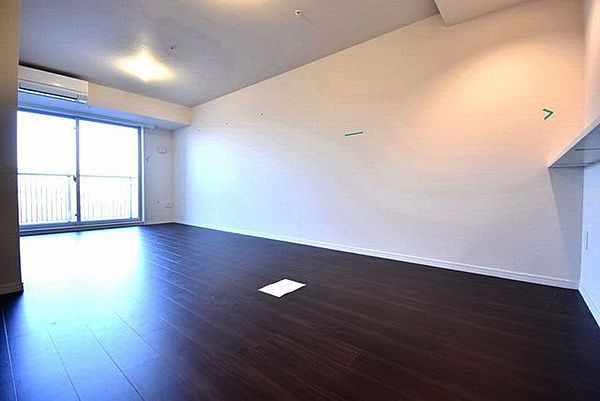 居室・リビング　別タイプ部屋　参考写真です