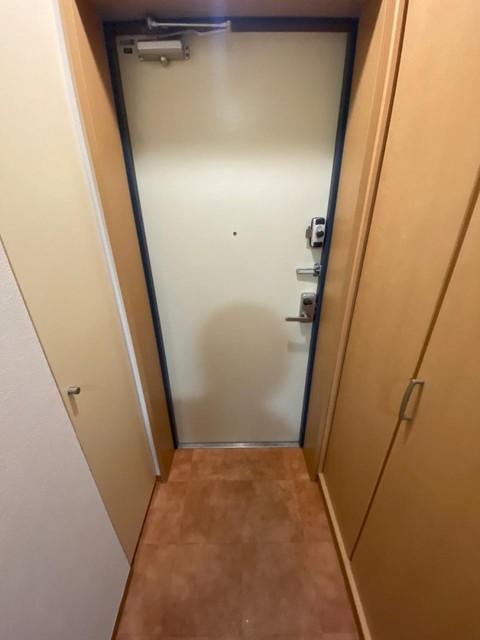 玄関　※別部屋参考写真