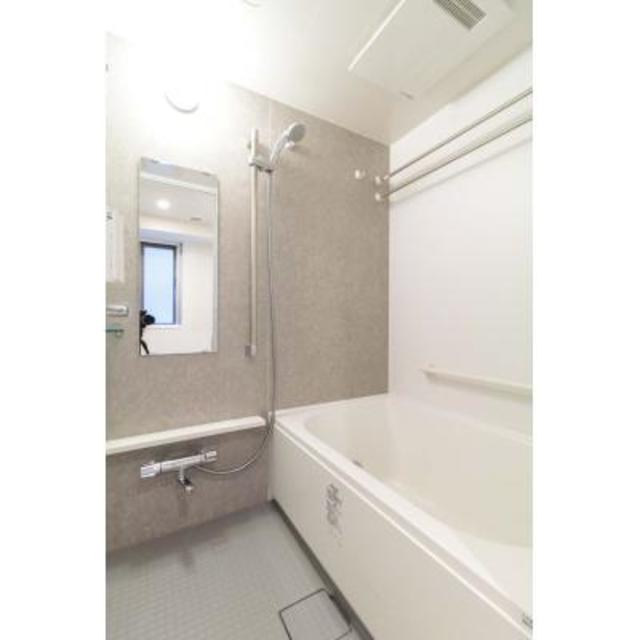 バス・シャワールーム　※写真は同タイプ住戸です。