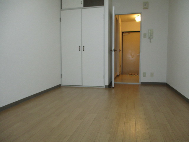 居室・リビング　キレイなお部屋です