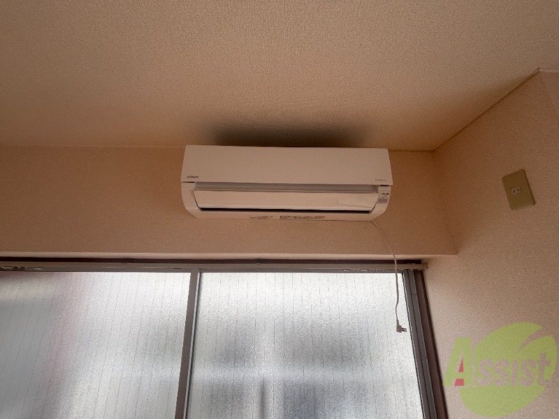 その他設備　リビングにエアコンが付いているため部屋の温度の調節が可能です