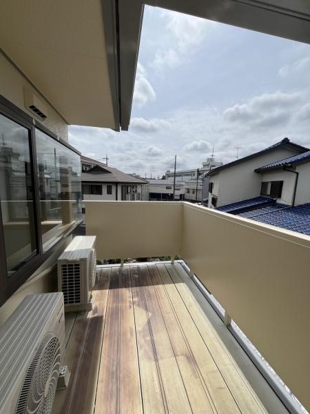 バルコニー　日当たりいいです！
