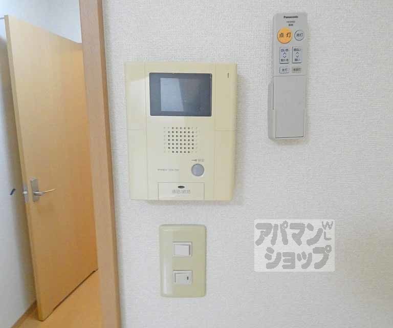 アムール吉田中大路の外観写真