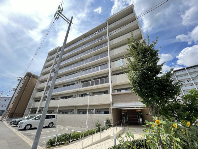 建物外観　外観は落ち着いています