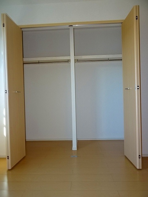 収納　クローゼット付き。