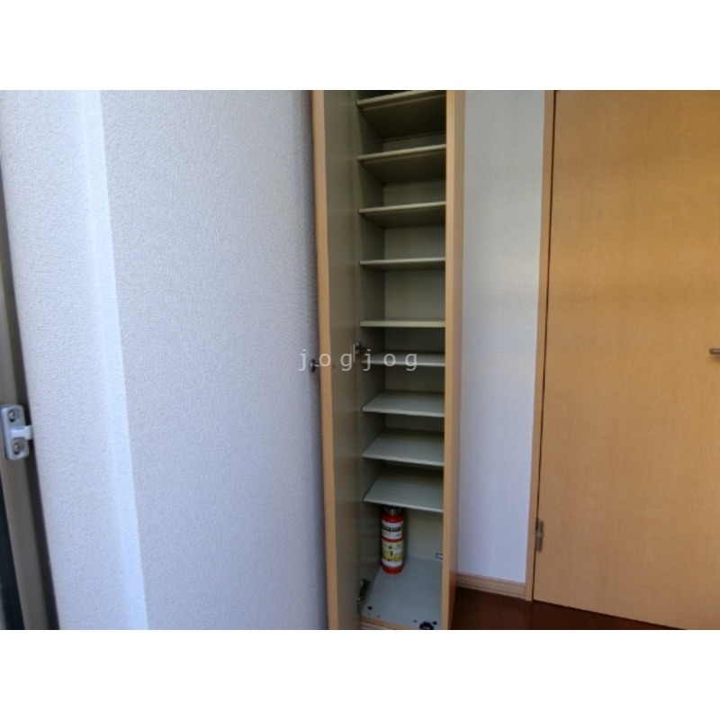 収納　使いやすい形の収納です。