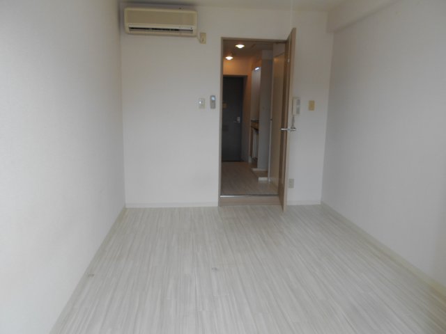 南海本線 堺駅 徒歩8分 11階建 築33年の居間写真