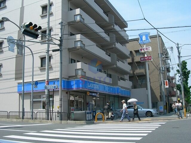 コンビニ　ローソン蛍池中町店（コンビニ）まで697m