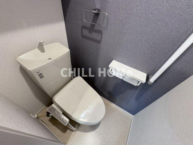 湘南新宿ライン高海 倉賀野駅 徒歩10分 2階建 築1年のトイレ写真