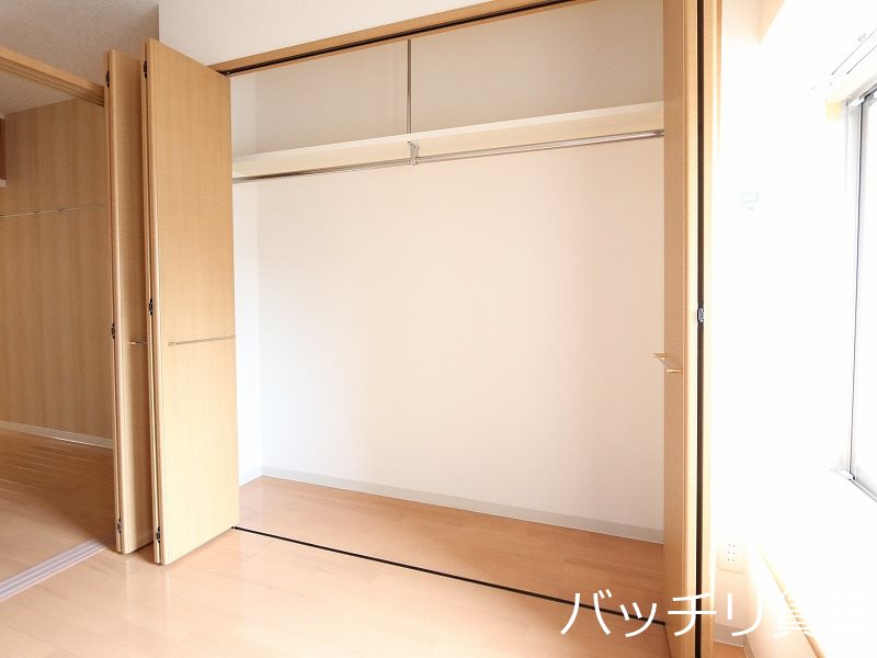 収納　同型イメージの為、現状を優先致します。