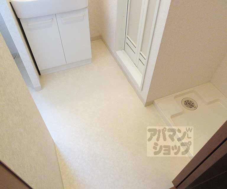 洗面設備　広めの脱衣所です