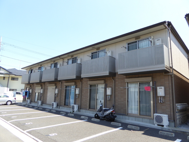 建物外観　★篠崎駅徒歩８分の好立地★
