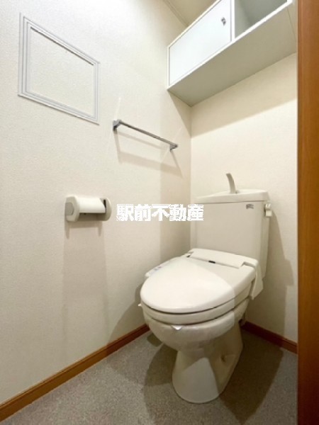 西鉄天神大牟田線 犬塚駅 徒歩8分 2階建 築19年のトイレ写真