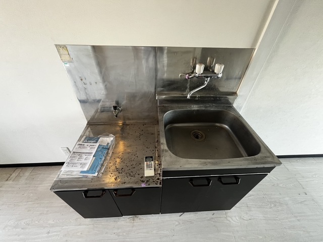 キッチン　別部屋参考写真です