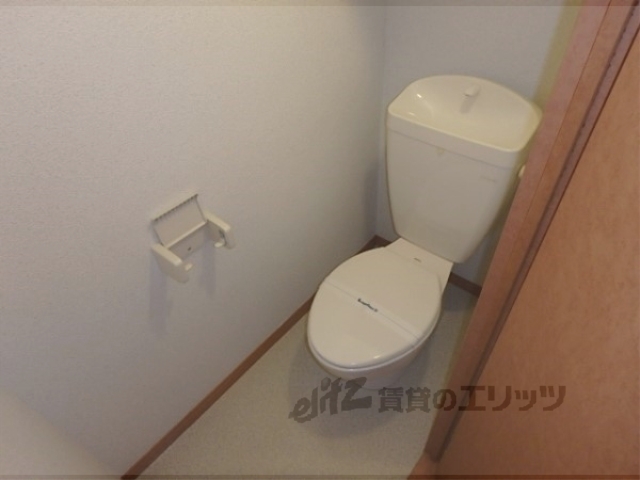 レオパレス司のトイレ写真