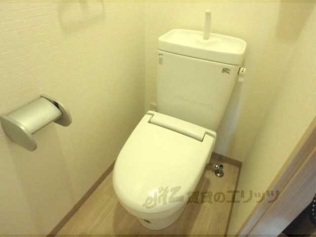 ＪＲ山陰本線 丹波口駅 徒歩12分 9階建 築19年のトイレ写真