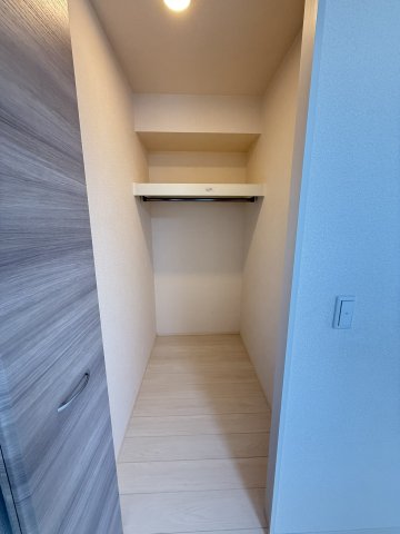 収納　ウォークインクローゼット