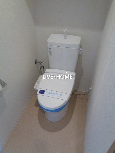 ＪＲ中央線 高円寺駅 徒歩10分 8階建 築12年のトイレ写真