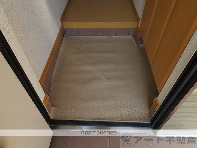伊予鉄道高浜線 港山駅 徒歩10分 2階建 築19年の玄関写真