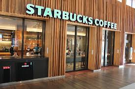 飲食店　スターバックスコーヒー秋田駅店（飲食店）まで549m