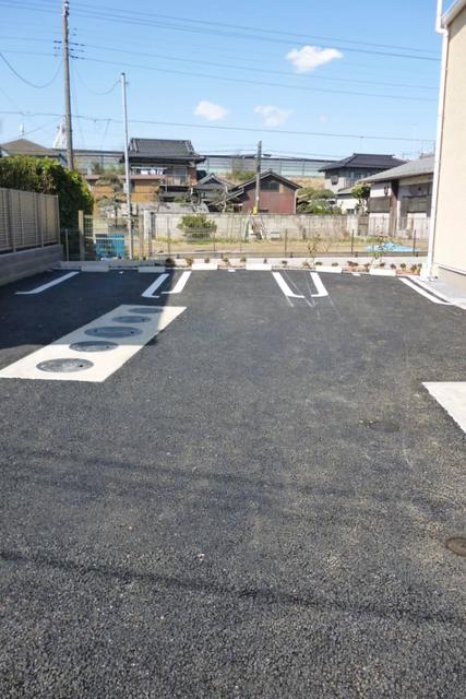 【我孫子市青山のアパートの駐車場】