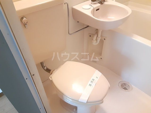 【京都市西京区川島東代町のマンションのトイレ】