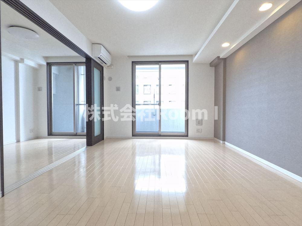 居室・リビング　ゆったり過ごせる居間です