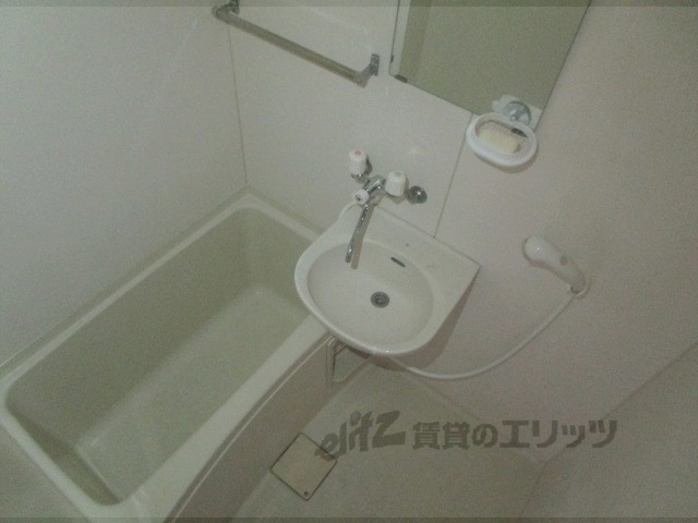 バス・シャワールーム　バス