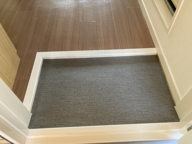 玄関　同物件別室