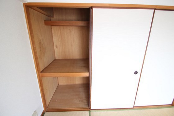 収納　※別部屋の写真です