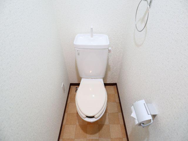 トイレ　清潔感のあるトイレです