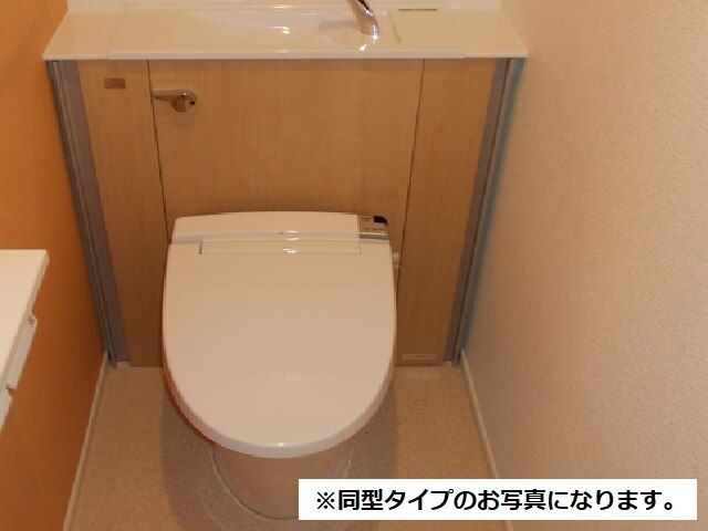 【名古屋市中川区川前町のアパートのトイレ】