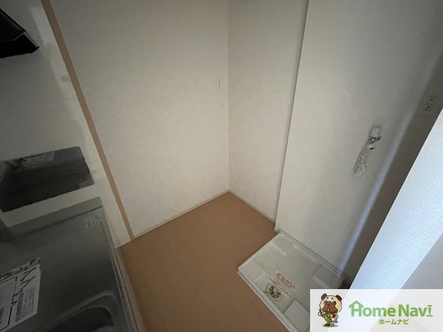 洗面設備　洗濯機は室内に置けます。