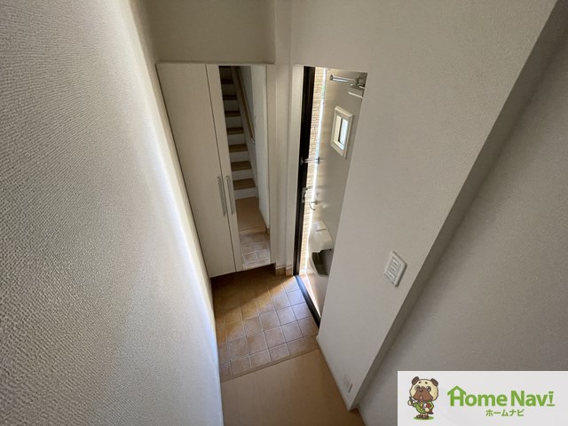 玄関　大きなシューズボックス