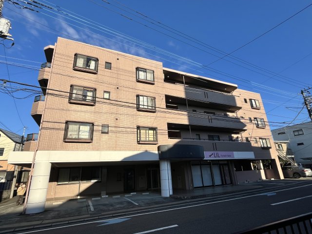 建物外観　落ち着いた雰囲気の外観です