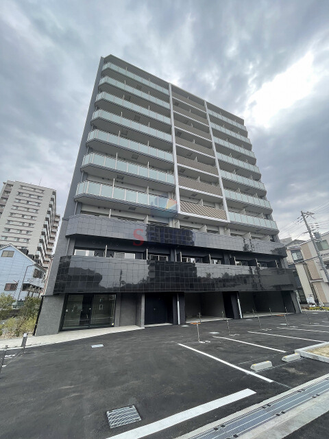 大阪市淀川区十八条のマンションの建物外観