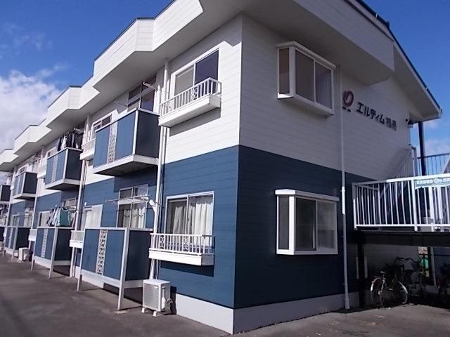 羽島市福寿町間島のアパートの建物外観