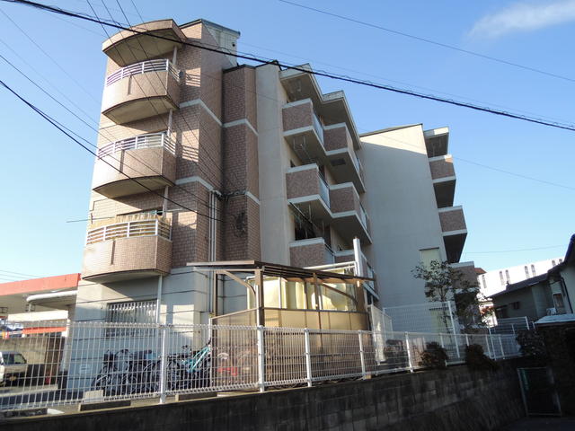 北九州市小倉南区志井のマンションの建物外観