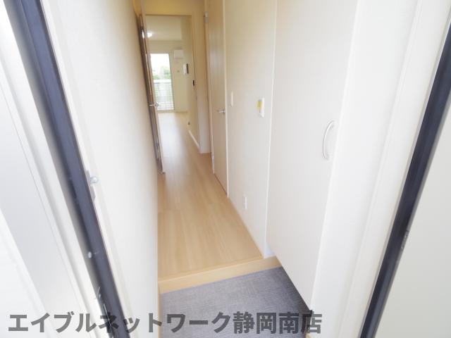 玄関　シンプルで使いやすい玄関です