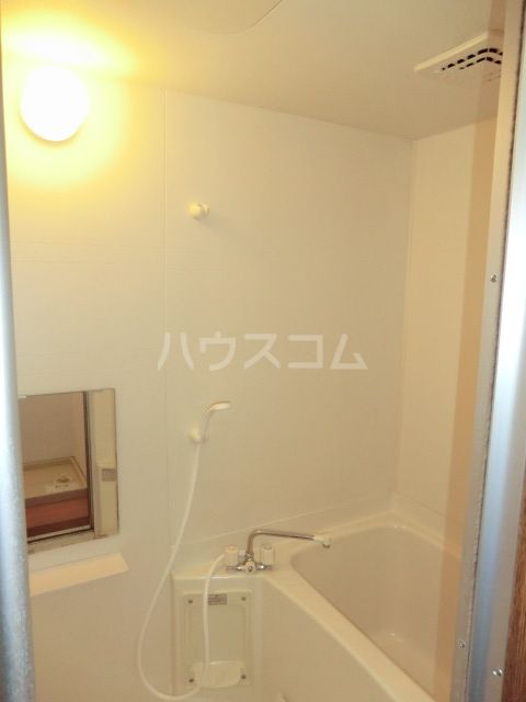 【カーサグランビューBのバス・シャワールーム】
