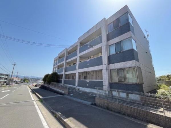 ルーヴル円明寺　1Fの建物外観