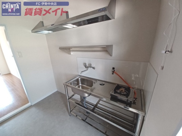 キッチン　同物件別部屋の写真です。