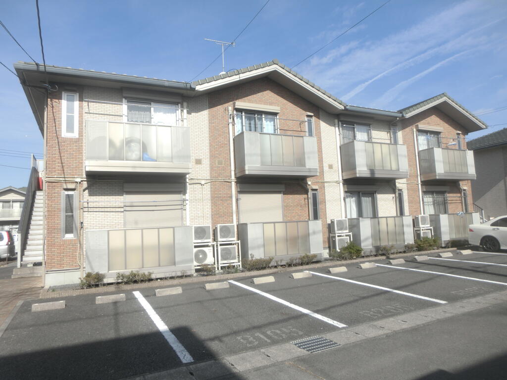 ＪＲ宇都宮線 宇都宮駅 バス乗車時間：10分 最寄りバス停で下車 徒歩3分 築21年